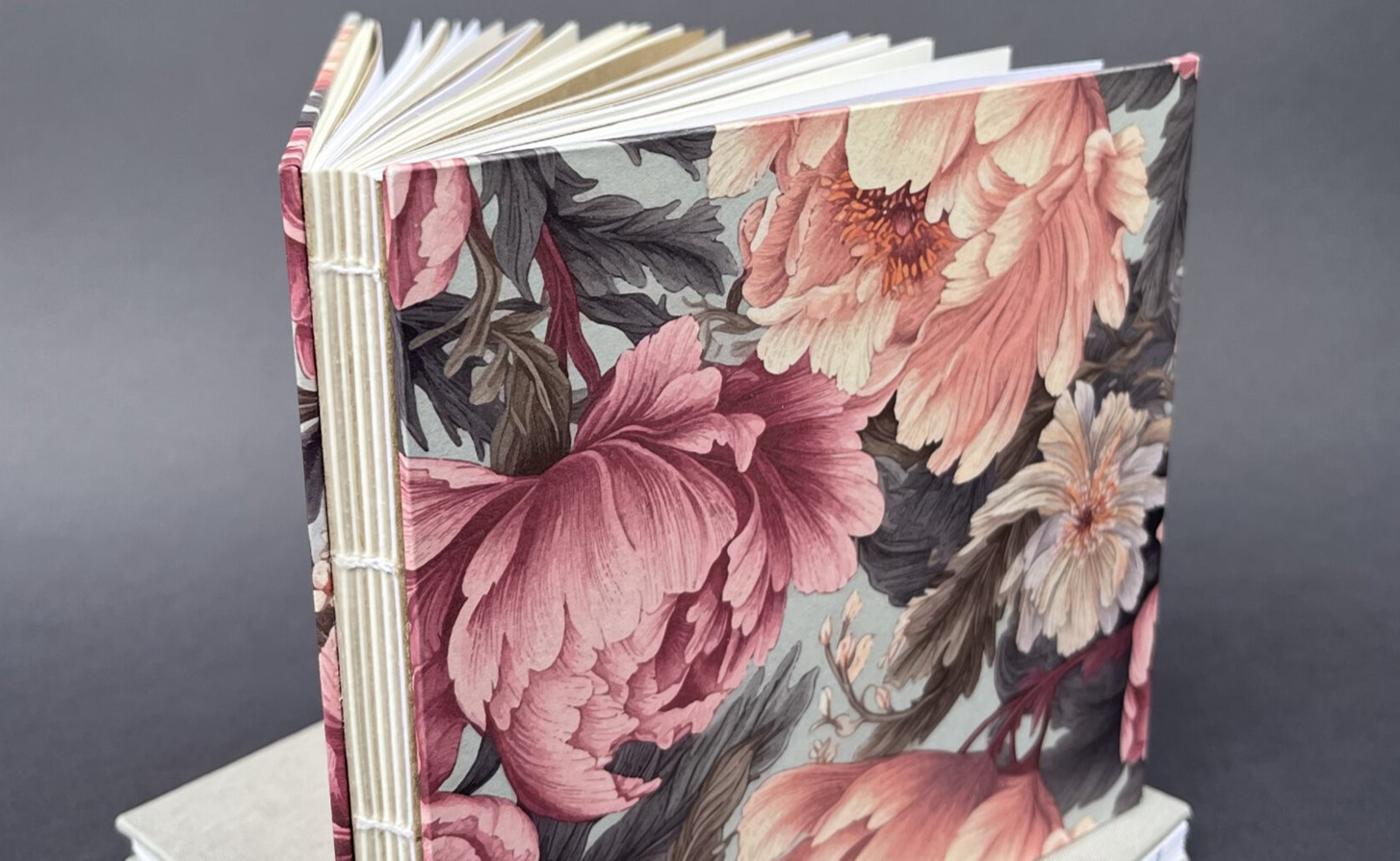 Erster Buchbindeworkshop Buchhandlung Kiekenap